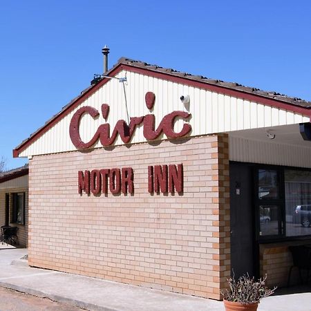 Civic Motor Inn Cowra Buitenkant foto