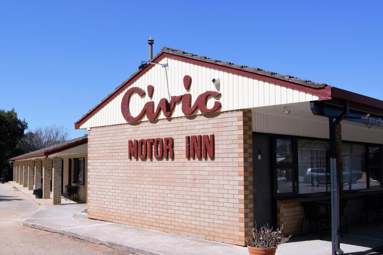 Civic Motor Inn Cowra Buitenkant foto